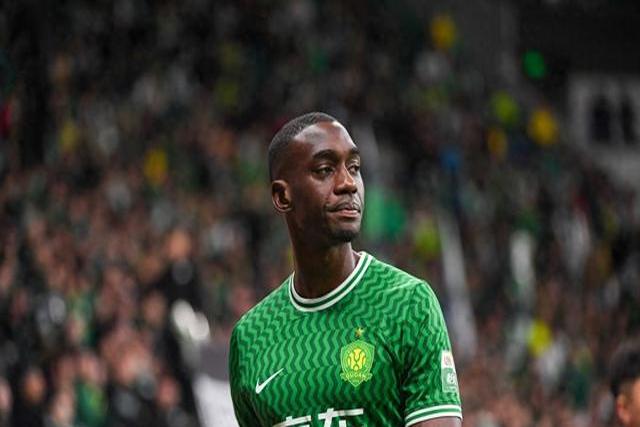 包含赫尔城客战英英，英超升班马勇往直前的词条