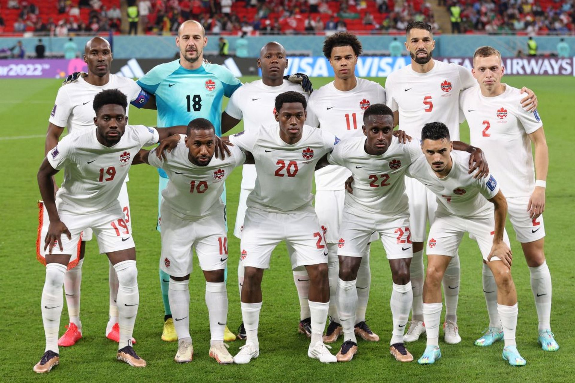 包含伊朗球队实力强劲，高歌猛进跻身前列的词条