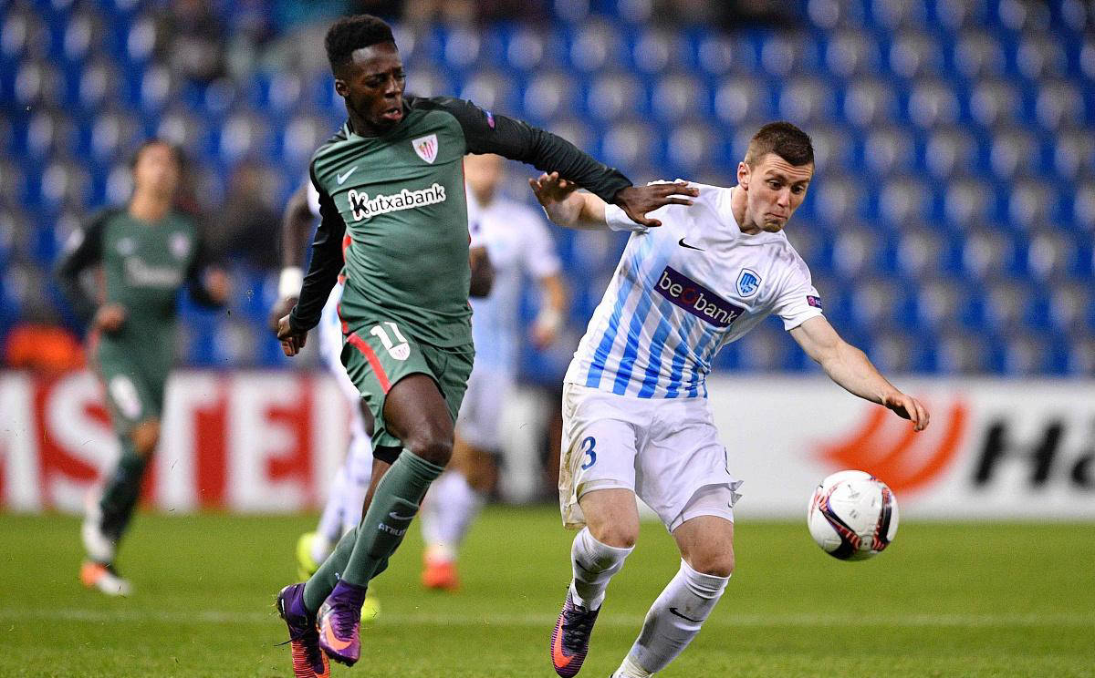 包含热刺球员伤愈球队备战对阵哈德斯菲尔德的比赛的词条