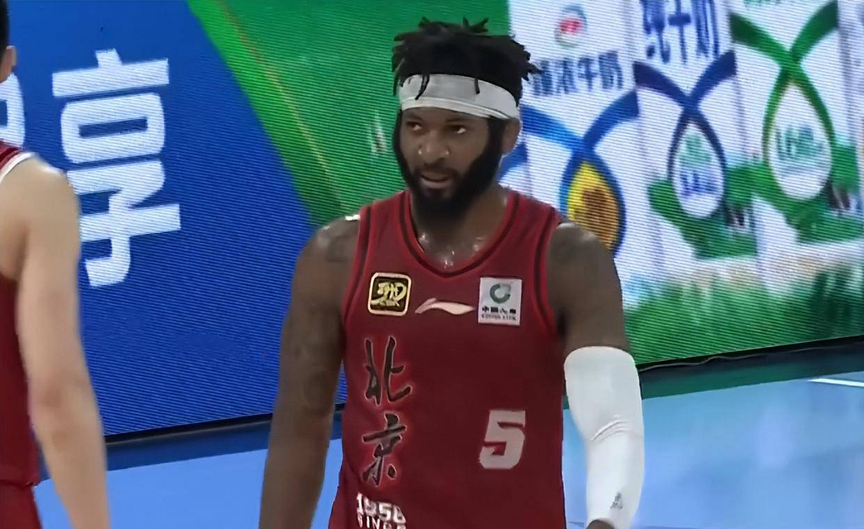 山西男篮主场大胜，向冠军发起冲击