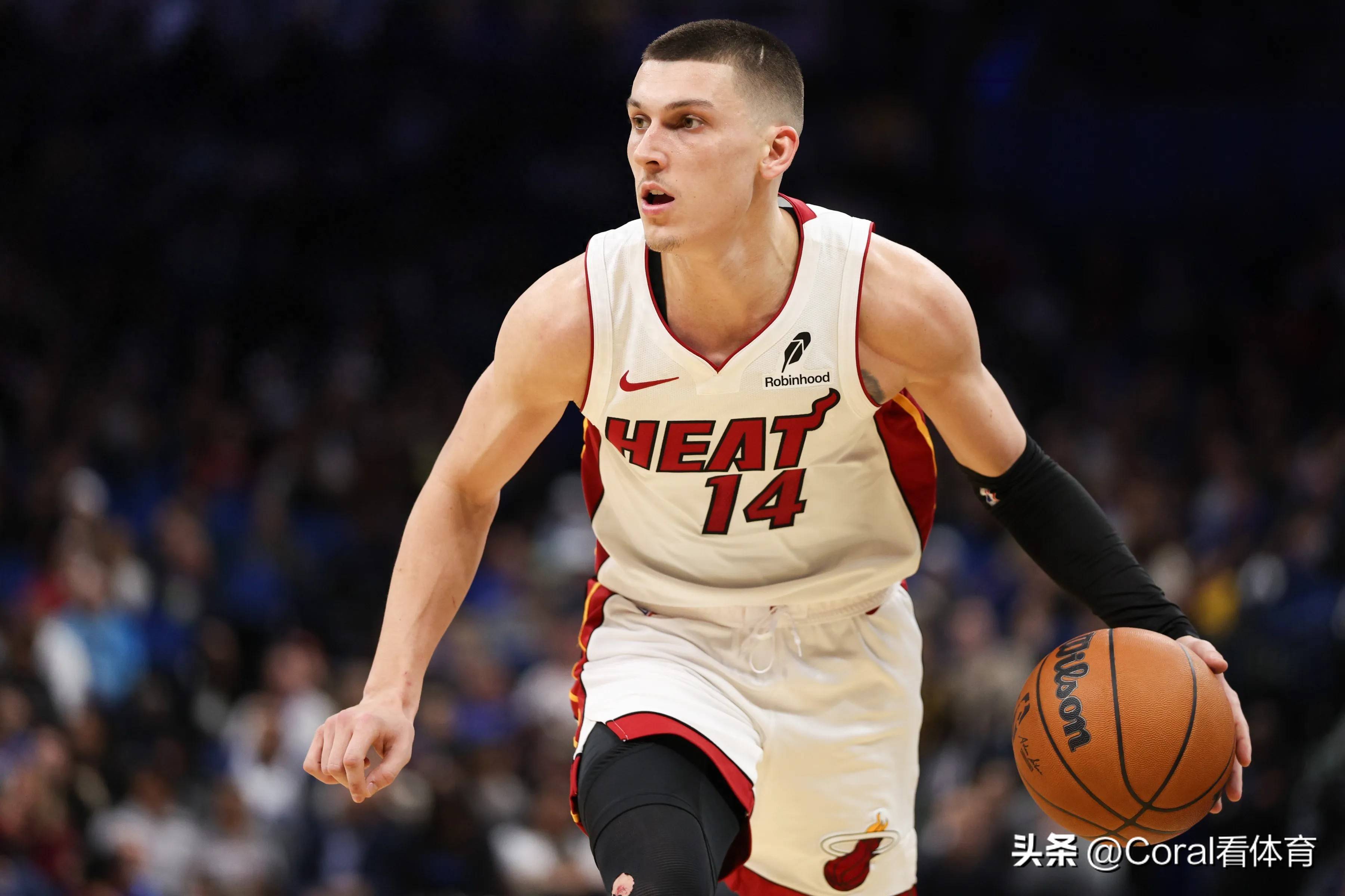 热火前锋状态逐渐回升，为球队带来稳定输出的简单介绍