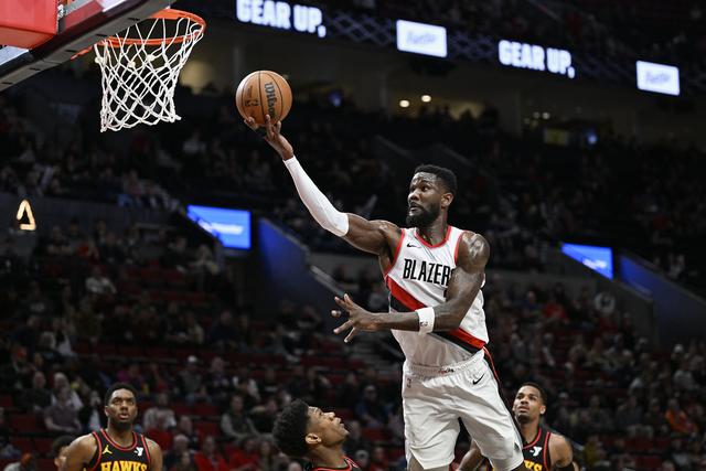 关于太阳完胜灰狼，艾顿砍下20+15的信息