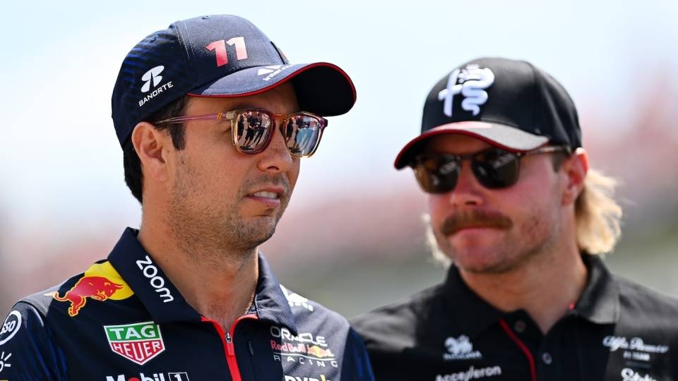 红牛车队险胜红牛二队，佩雷兹刷新纪录