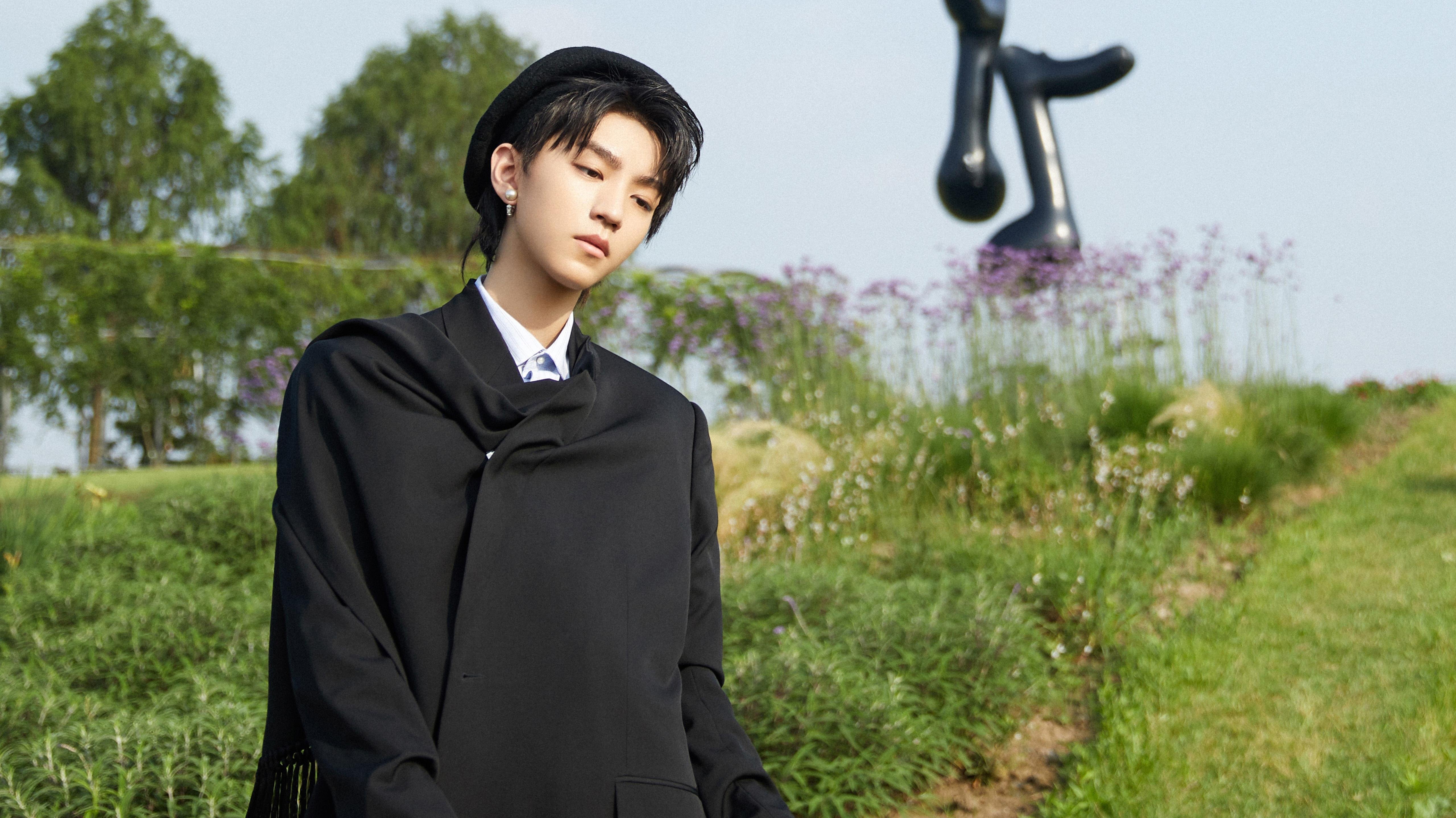 东方霸主横扫晋级,西方新王抢七封神,篮球世界的两种征服