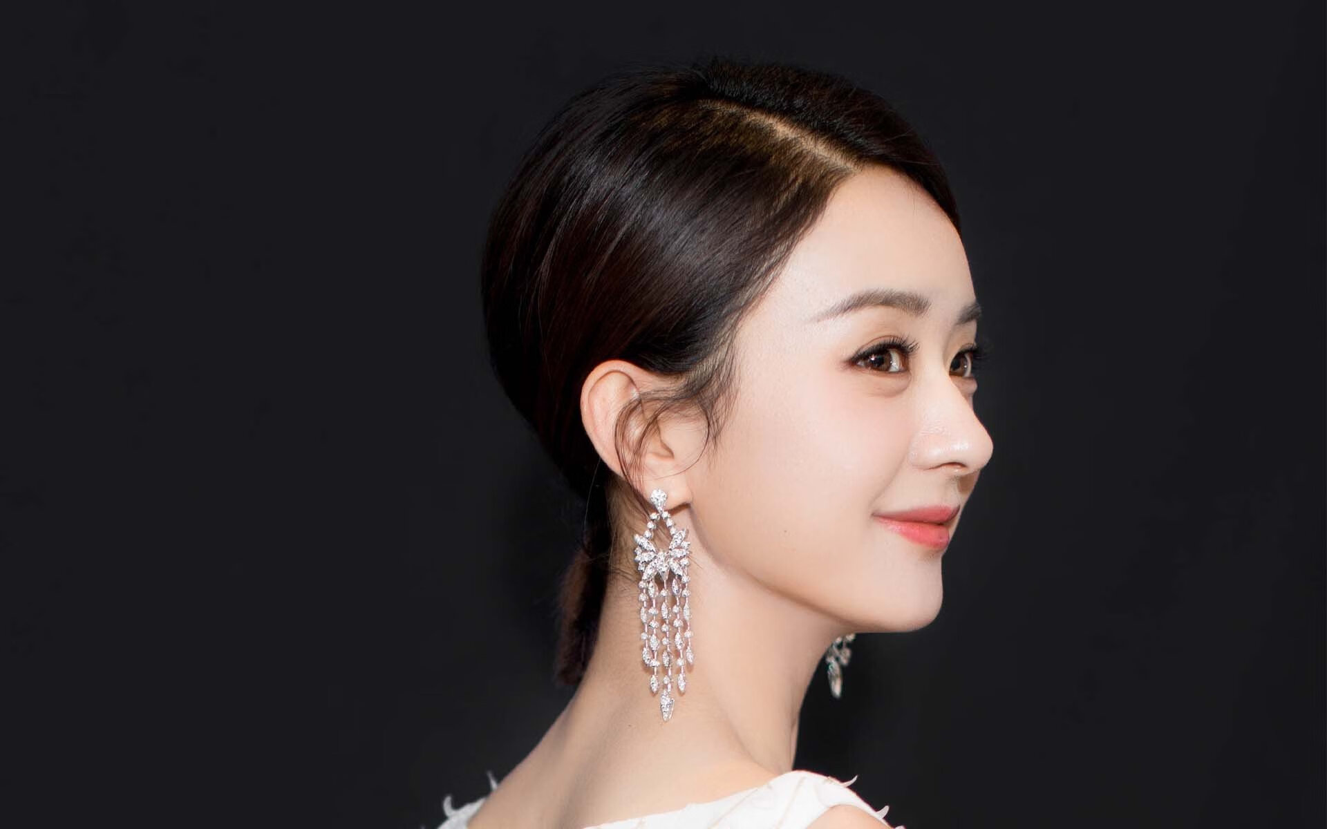 中场魔术师教科书，格列兹曼如何用智慧点亮美国与厄瓜多尔之战